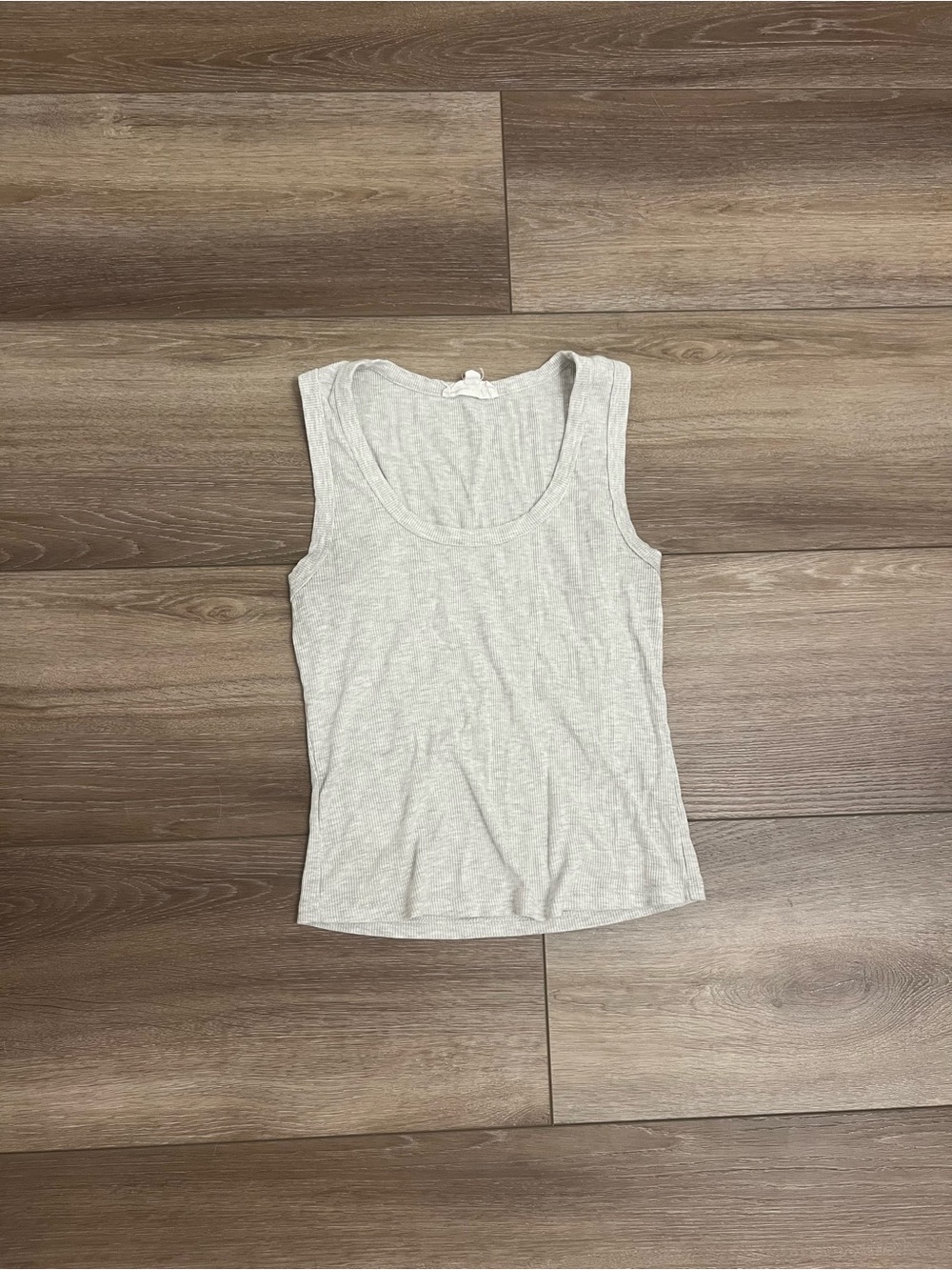 Women's Sleeveless Scoop Tank Top - Light Heather Gray
